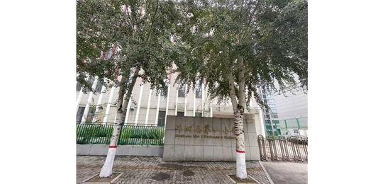 陜西子洲縣小學(xué)游泳館中廣歐特斯超低溫空氣能熱水、恒溫除濕機組
